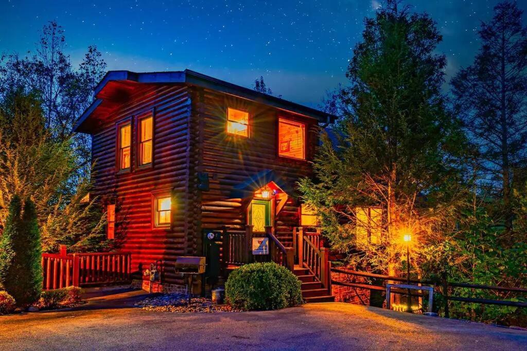 Stunning Mountain Cabin W Hot Tub Gatlinburg Zewnętrze zdjęcie