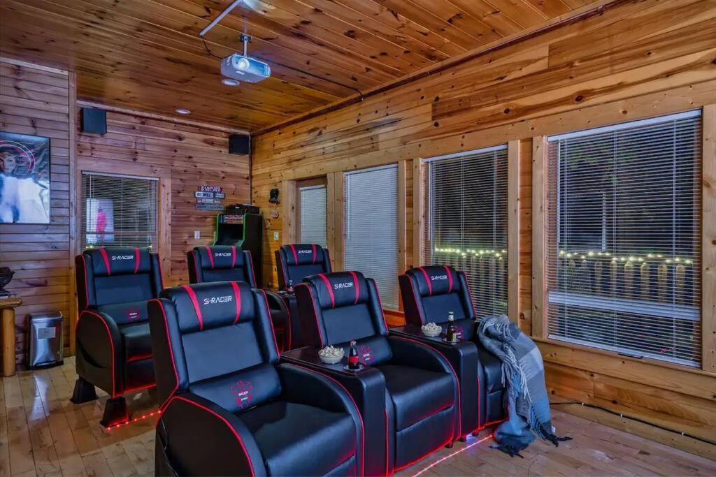 Stunning Mountain Cabin W Hot Tub Gatlinburg Zewnętrze zdjęcie
