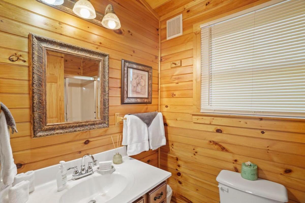 Stunning Mountain Cabin W Hot Tub Gatlinburg Zewnętrze zdjęcie