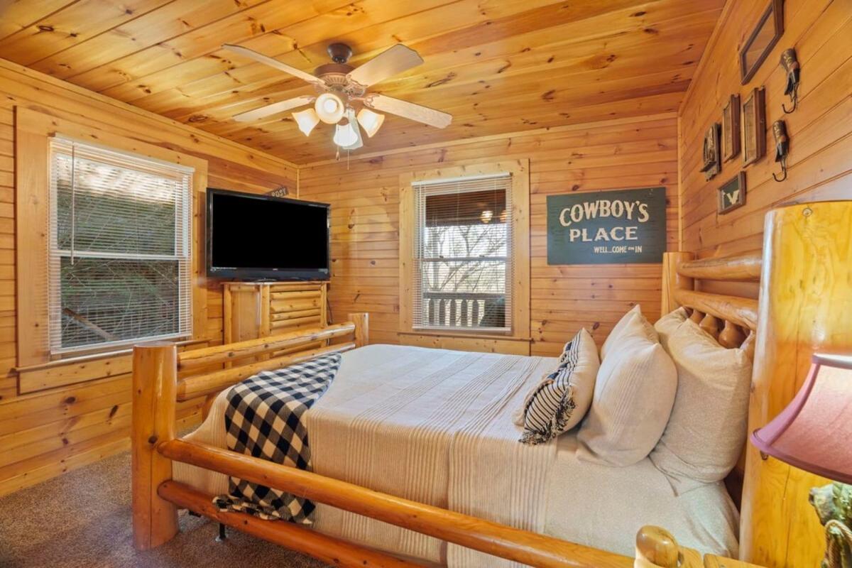 Stunning Mountain Cabin W Hot Tub Gatlinburg Zewnętrze zdjęcie