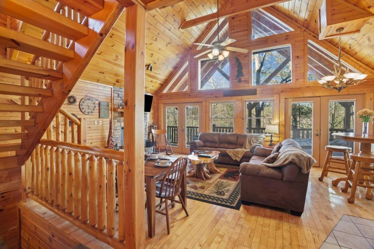 Stunning Mountain Cabin W Hot Tub Gatlinburg Zewnętrze zdjęcie