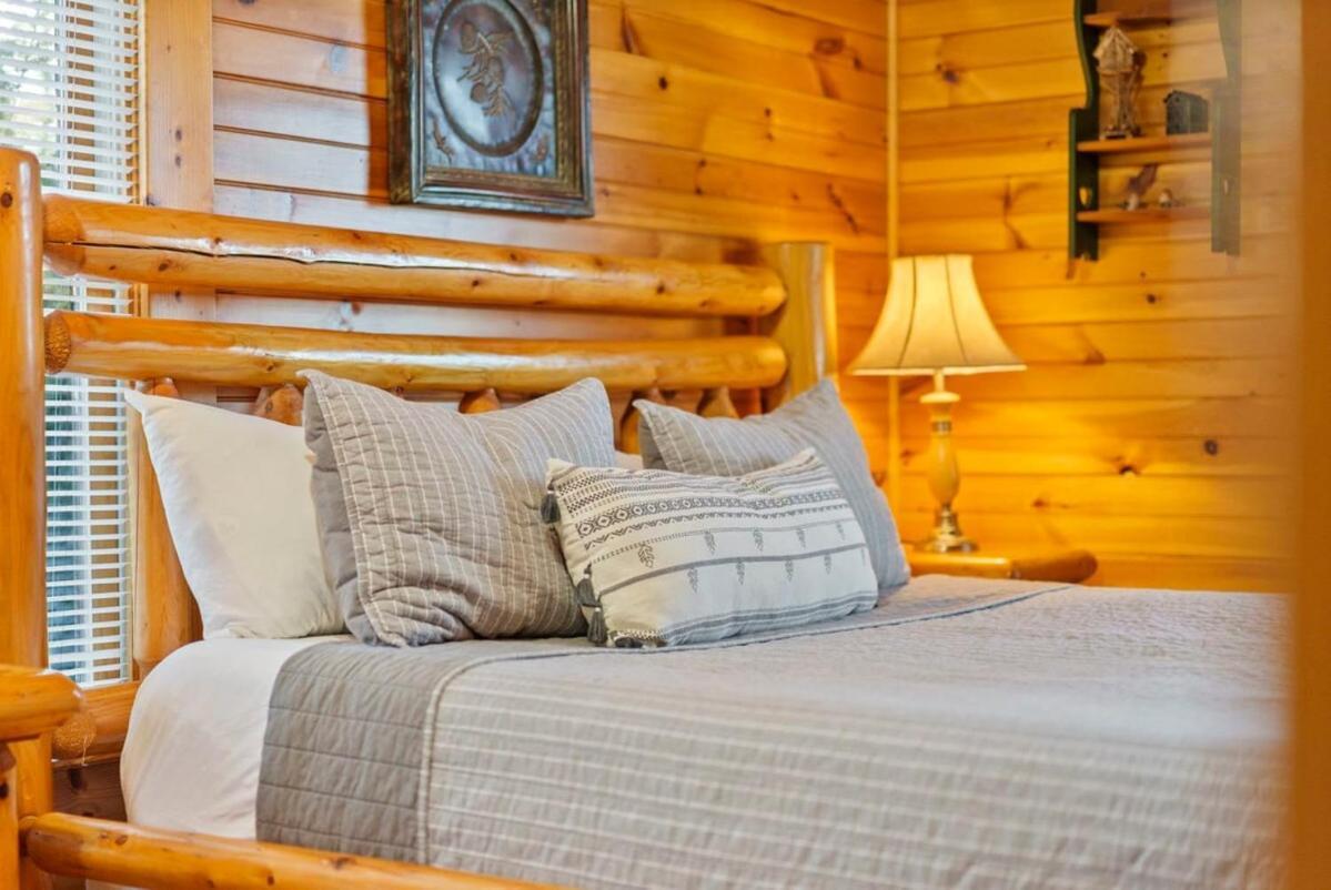 Stunning Mountain Cabin W Hot Tub Gatlinburg Zewnętrze zdjęcie